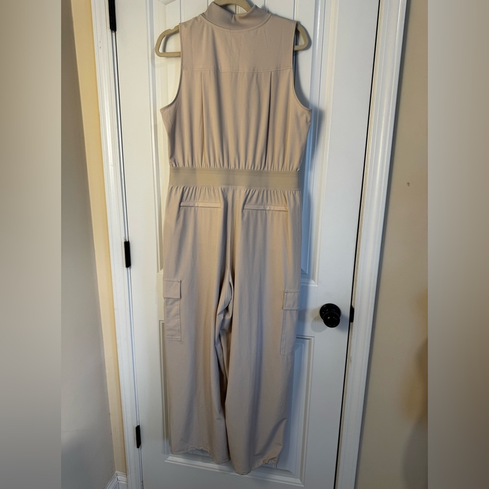 Athleta Sleeveless Cargo Jumpsuit in Light Beige - Picture 7 of 14